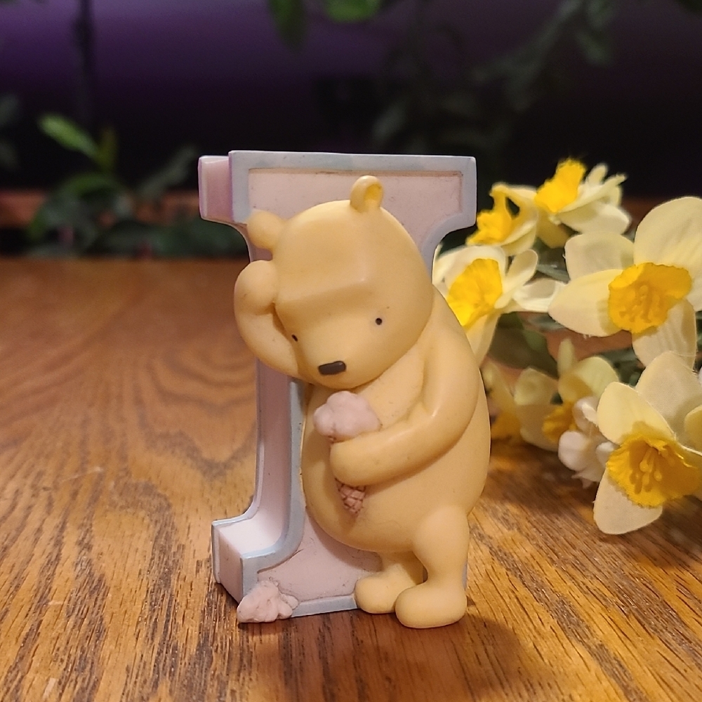 Classic Pooh "I" Ice Cream